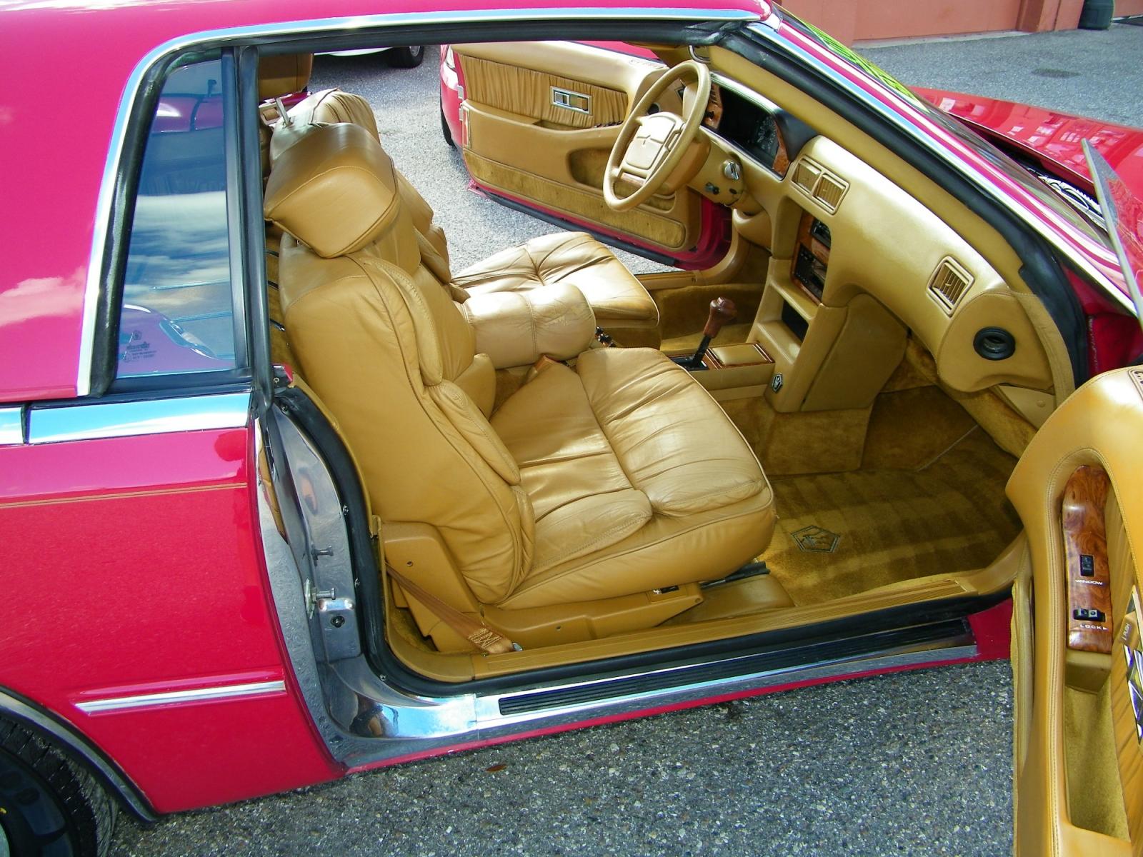 1991 Red /Beige Chrysler TC By Maserati Convertible (ZC2FS1207MB) with an 3.0L V6 SOHC 12V engine, 4-Speed Automatic Overdrive transmission, located at 4000 Bee Ridge Road, Sarasota, FL, 34233, (941) 926-0300, 27.298664, -82.489151 - Photo #10